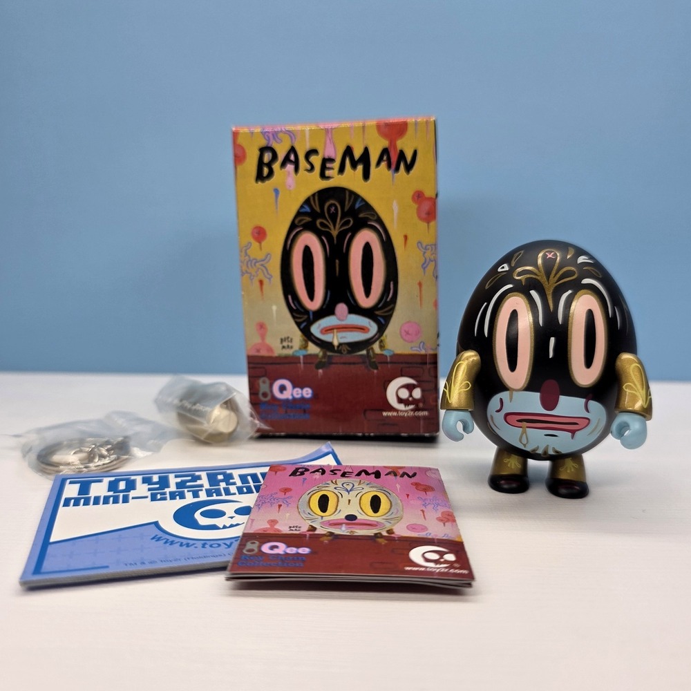 Gary‎ Baseman Qee Toy2R Egg Keychain Hump Qee Dump Qee Vinyl Figure 2006 BLACK